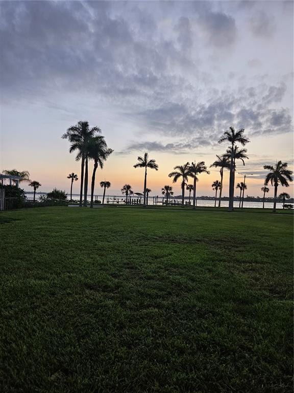 Foto principal - 315 Crescent Ct E