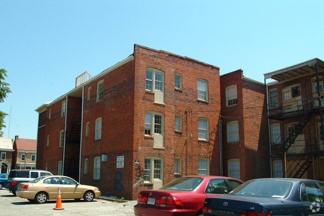 Building Photo - Hampton Park Apartments
