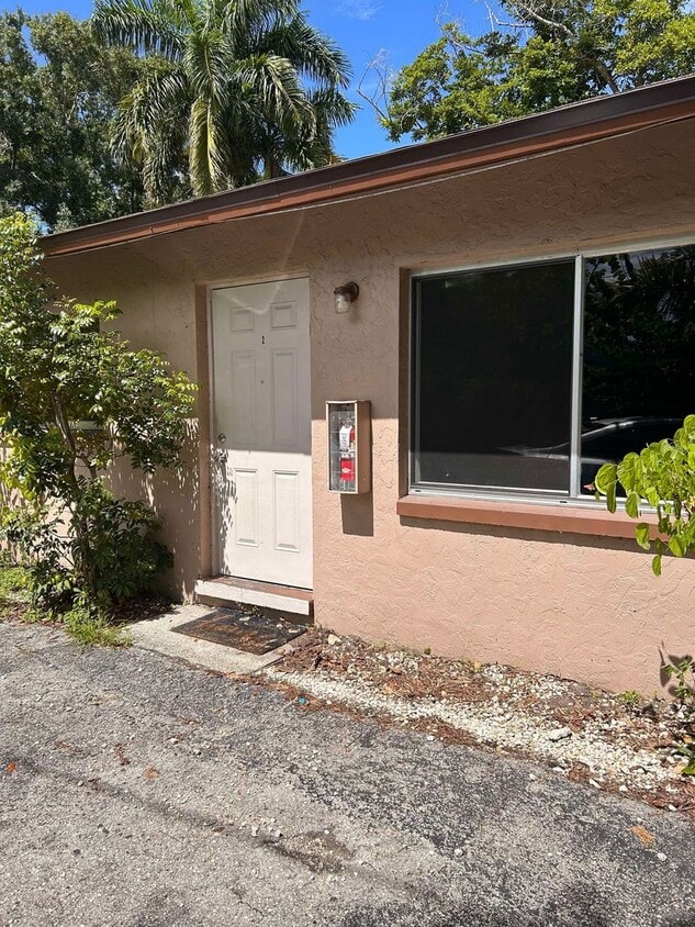 Primary Photo - 3713 Washington Ave