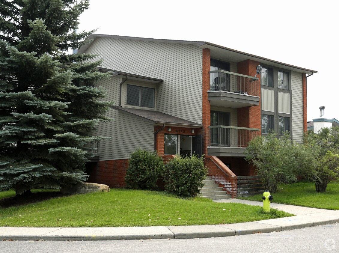 Photo du bâtiment - 4340 73rd St NW