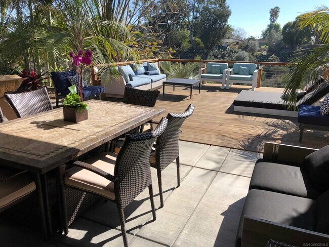 Building Photo - 4052 Mt Bolanas Ct