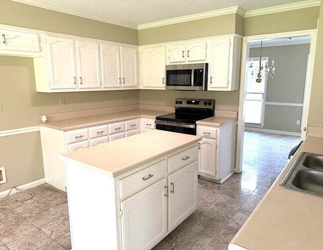 Building Photo - 4378 Wildflower Ln