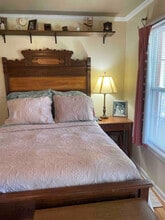 Building Photo - 176 Schools Dr