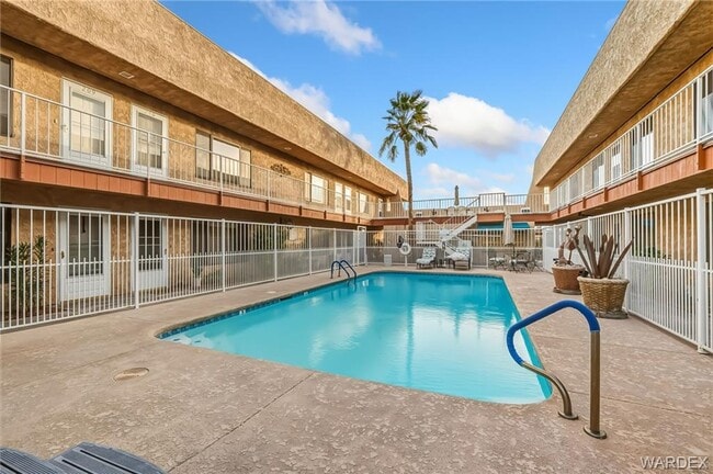 Building Photo - 454 Riverfront Dr