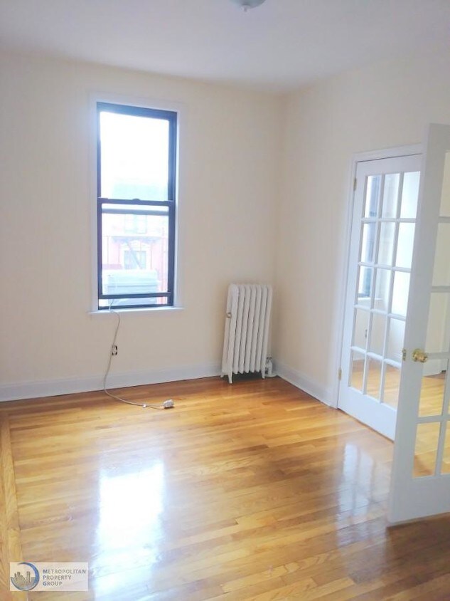 Primary Photo - 201 E 32nd St