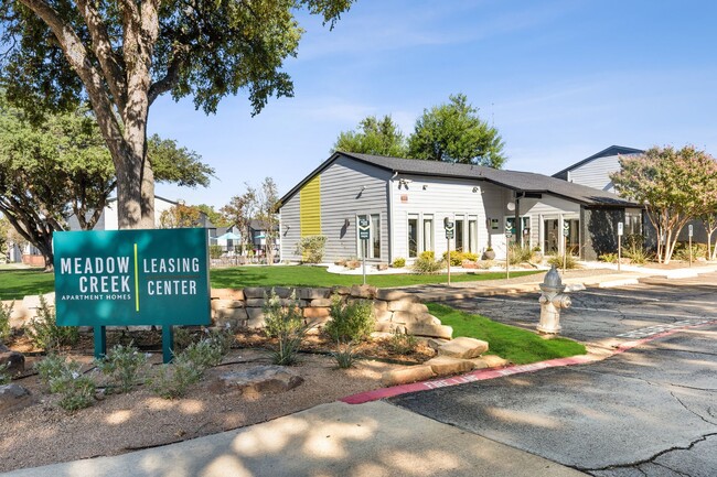 Building Photo - Meadow Creek Apartments