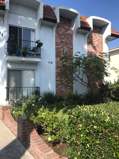 Welcome Home! - 3741 Westwood Blvd