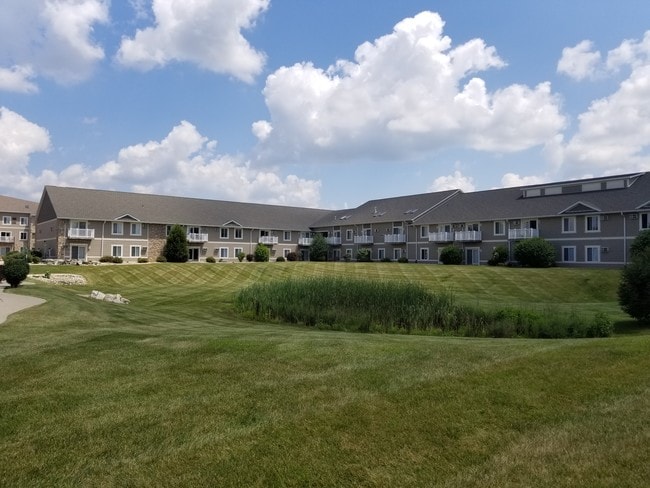 Building Photo - Woodsview Apartments