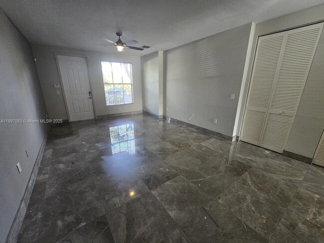 Foto del edificio - 1344 SW 2nd Ct