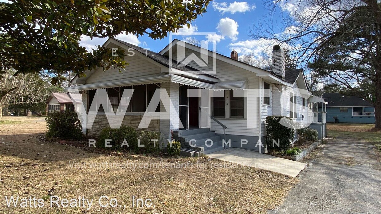 Primary Photo - 3 br, 1 bath House - 1712 Riderwood Trail