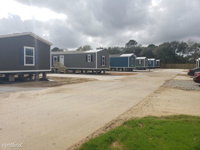 Building Photo - 3 br, 2 bath Mobile Home - 6735 Hwy 90 East