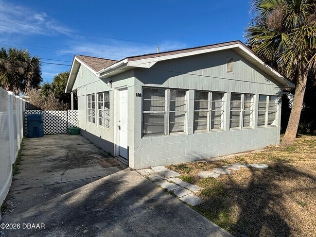 Foto del edificio - 101 Roberta Rd