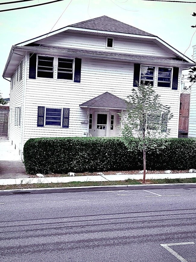 Building Photo - 12 S Buckhout St