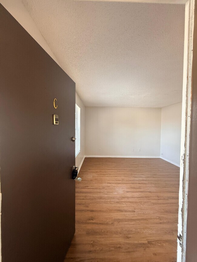 Foto del edificio - 460 Crabapple Ct