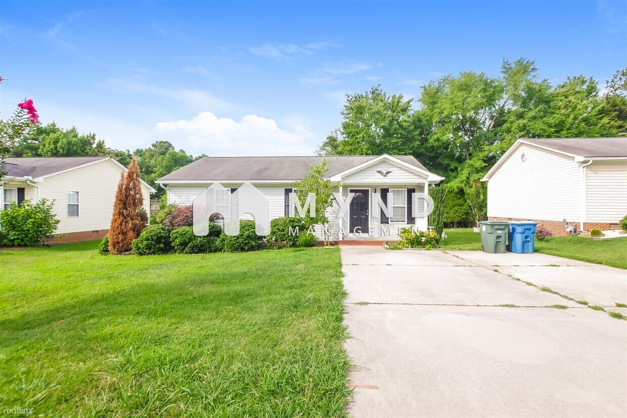 Primary Photo - 3 br, 1.5 bath House - 1110 Celebration Dr