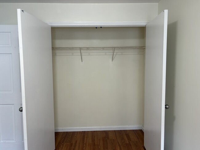 Building Photo - 2028 Bergen St