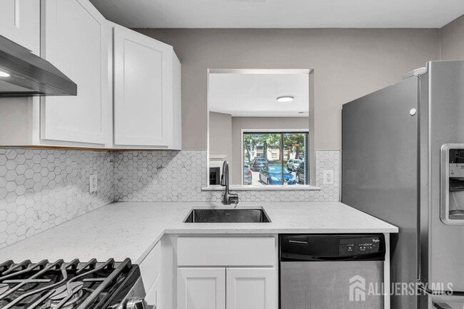 Building Photo - 2609 Lighthouse Ln