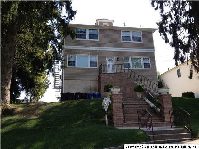 Primary Photo - 120 St George Rd