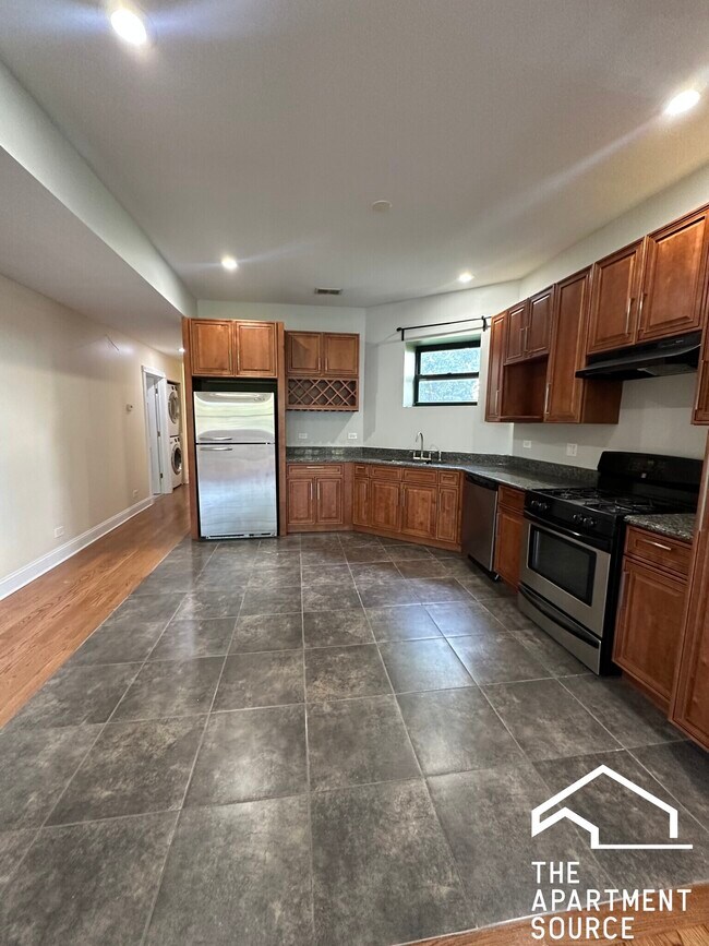 Building Photo - 4336 S Indiana Ave