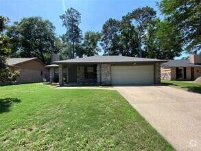 Building Photo - 2714 Sherwood Hollow Ln