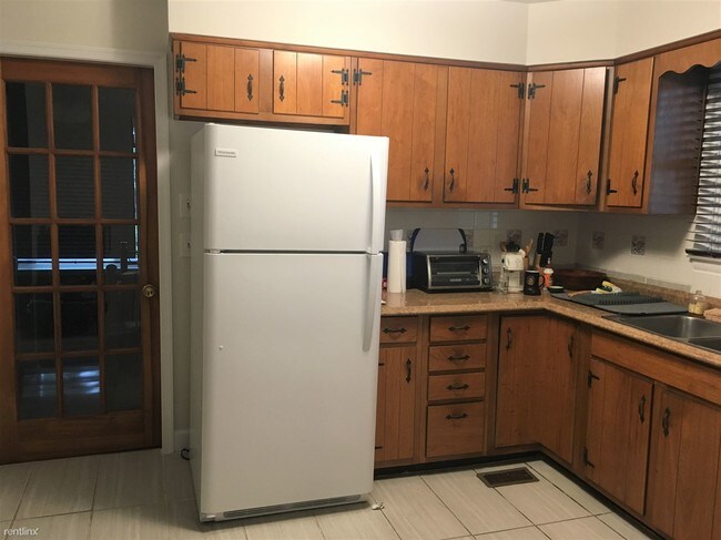 Foto del edificio - 3 br, 3 bath House - 313 Glen Ave