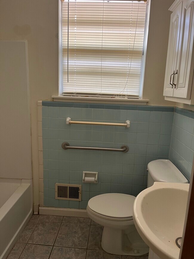 Foto del edificio - 3014 Platt Springs Rd