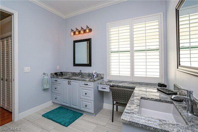 Building Photo - 3855 Jungle Plum Dr E