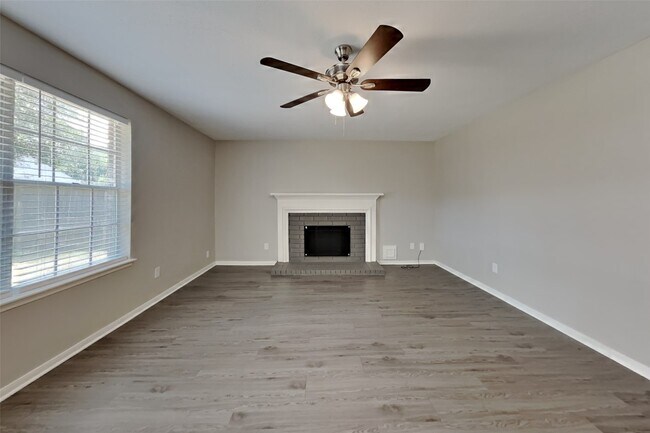 Building Photo - 1031 Cascade Creek Dr