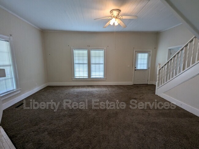 Foto del edificio - 414 N Caswell St