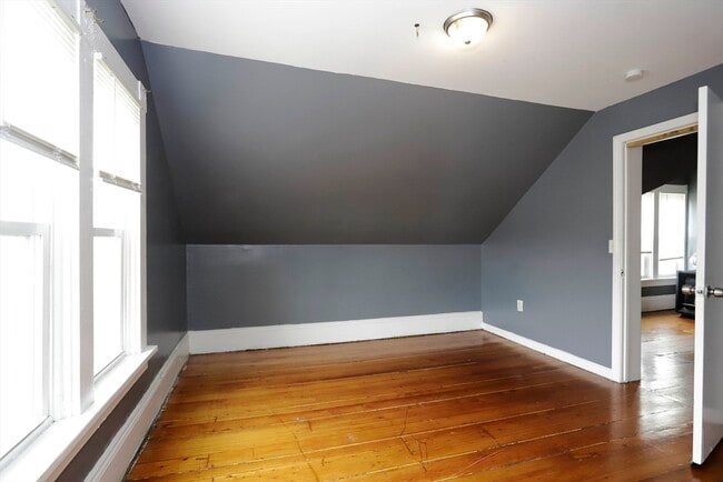 Foto del edificio - 50-52-52 Rivet St