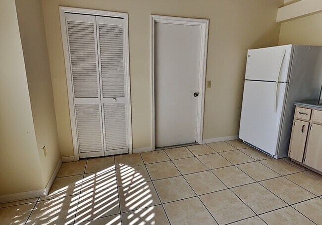 Foto del edificio - 2772 Sweet Springs St