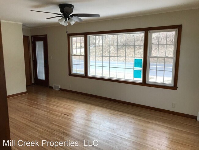 Building Photo - 2 br, 2 bath House - 815 S. Bluff Blvd