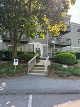 Building Photo - 45 Dogwood Dr