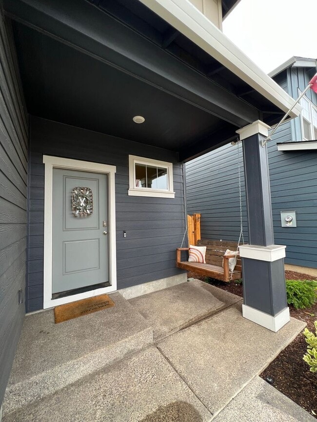 Building Photo - Pet Friendly Marcola Meadows Four Bedroom