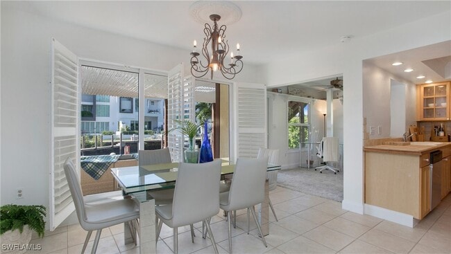 Building Photo - 1560 Blue Point Ave