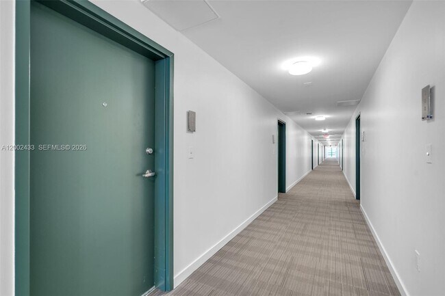 Foto del edificio - 321 NE 26th St