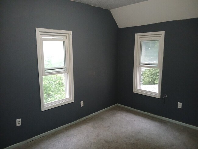 Foto del edificio - 1+ Bedroom in Northeast Minneapolis