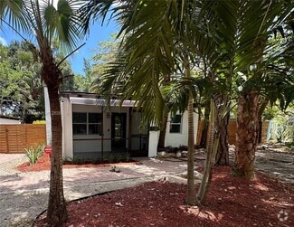 Building Photo - 1733 SW 13th St