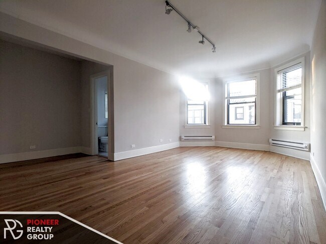 Foto del edificio - 2329 N Rockwell St