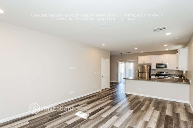 Building Photo - 8776 Candelabra Ct