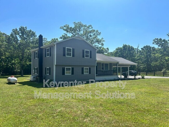 Foto del edificio - 781 Cold Springs Rd