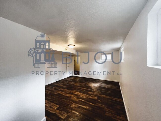 Foto del edificio - 238 N Prospect St