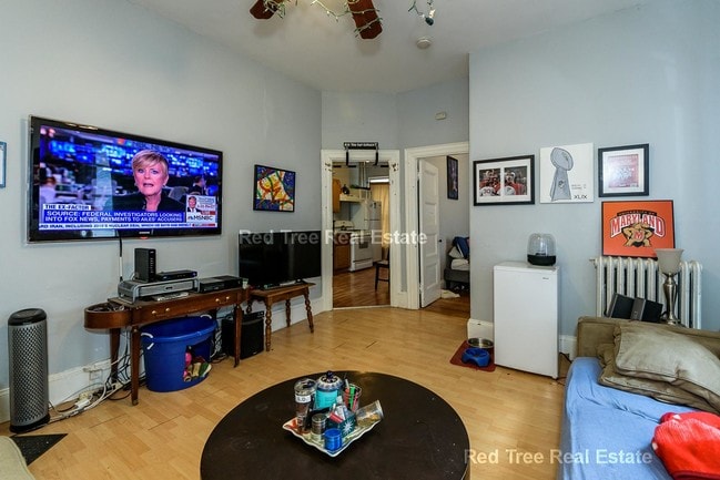 Photo - 83 Surrey St Apartments