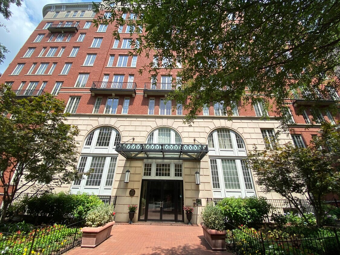 Foto principal - 1441 Rhode Island Ave NW
