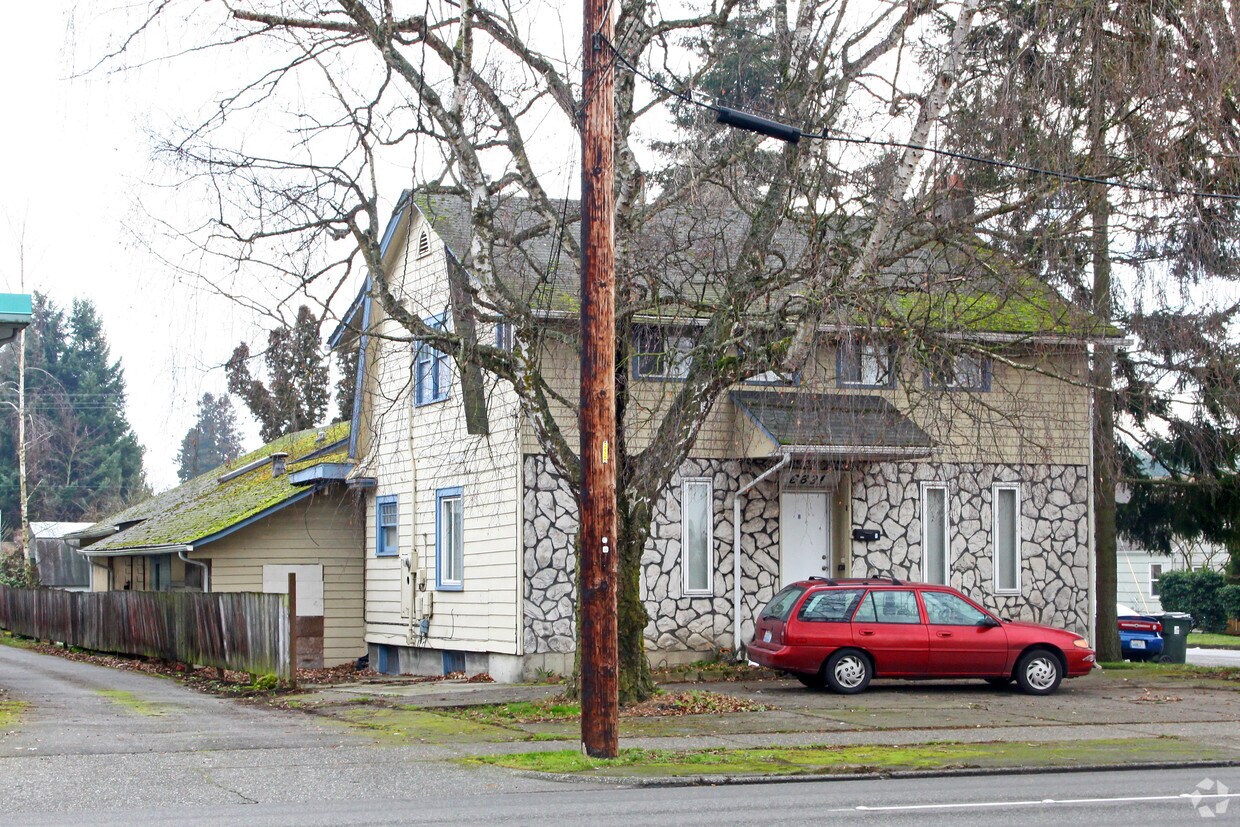 Building Photo - 6831 Pacific Ave