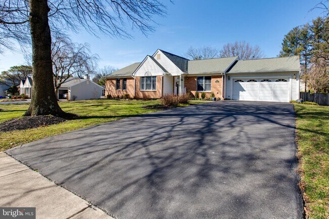 Building Photo - 4813 Lauren Ct