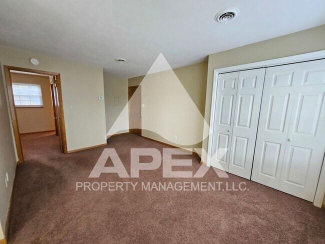 Foto del edificio - MOVE-IN SPECIAL, $1 RENT!! - Spacious Top Floor 1 Bd - 1Ba Apartment in Fountain City!