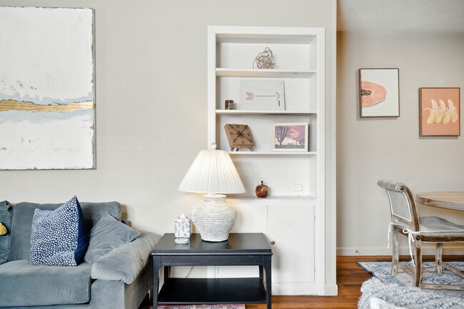 Building Photo - 1924 17th St