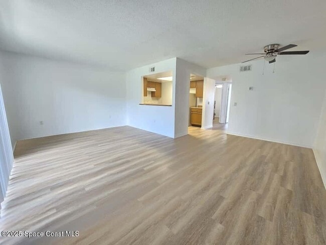 Building Photo - 1052 Mollie Ln