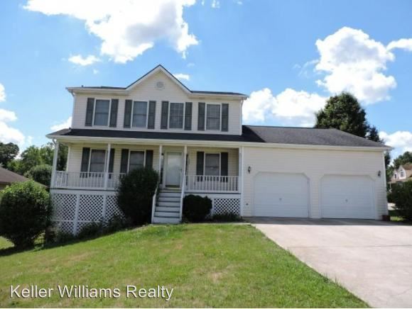 Primary Photo - 102 Ebony Ln